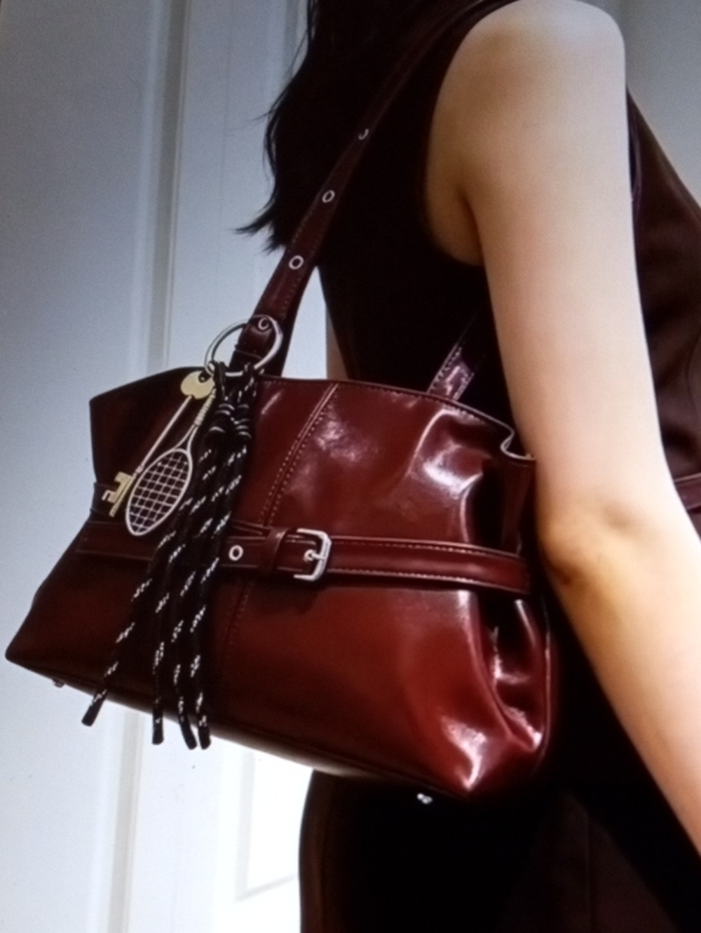Elegant Women's Shoulder Bag in Deep Burgundy